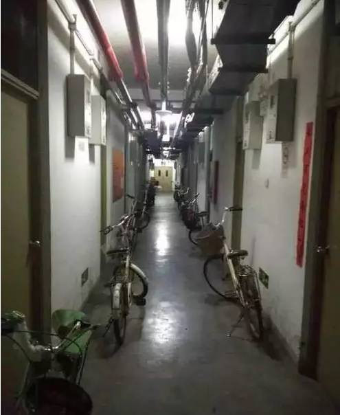北大后勤用工乱 其他高校也好不到哪儿去