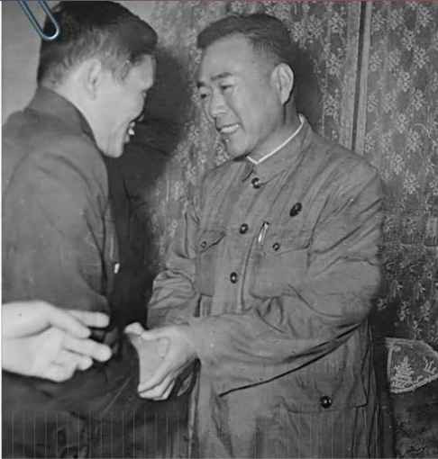 抗美援越罕见旧照曝光:美军给解放军下跪投降
