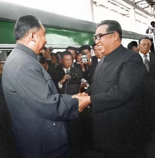 朝中友谊永垂不朽（三）