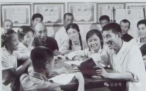 政治工作是一切经济工作的生命线