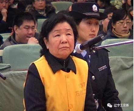 王忠新：私企抓党建300多万“书记”从哪来？