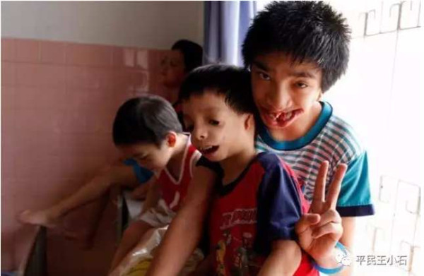 美军化武“橙剂”制造的人道灾难