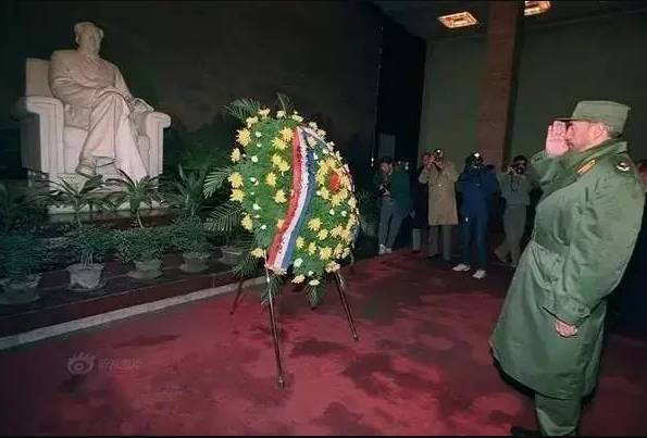 毛泽东晚年是改变中国和世界面貌的政治家