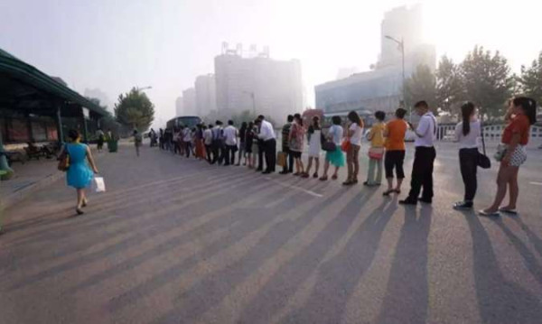 4万爆跌到2万房价腰斩！高杠杆接盘者，悲剧才刚刚开始！