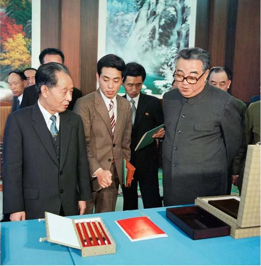 朝中友谊永垂不朽（五）