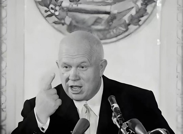 苏联国营企业为官僚垄断资产阶级所有制企业