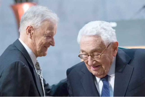 种族灭绝威胁——上市公司将中国人基因样板偷卖给西方！