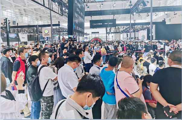 物价上涨，为什么存款利率下调？ 全球加息，为什么中国却在降息？