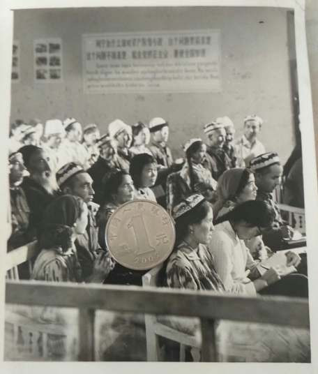 用社会主义占领农村思想文化阵地