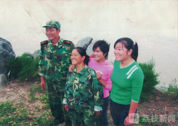 王继才女儿王苏：海浪亲吻礁石，我站在岸边思念父亲