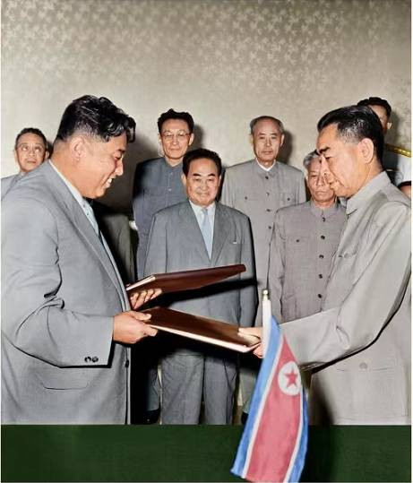 朝中友谊永垂不朽（二）