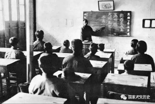 罗山:伪满时期的日本“皇民化”攻势,14年把自己洗成“白莲花”,让年轻人淡忘国族身份