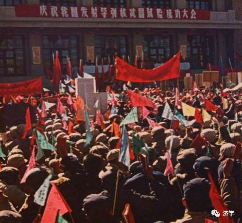 1966年10月27日我国“两弹结合”试验成功:为何毛主席总是那么自信?