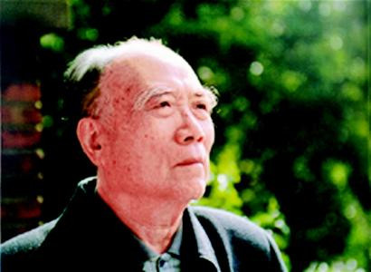 魏巍:在新世纪的门槛上