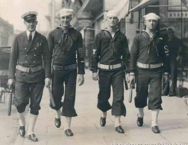 超级工程一览：民国范儿——姜文这番话，为何让公知张鸣勃然大怒？