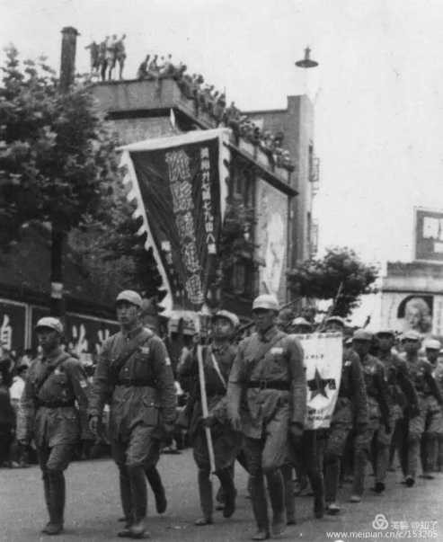 1949年5月27日上海解放了！