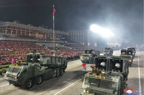 庆祝伟大的祖国解放战争胜利70周年阅兵式隆重举行