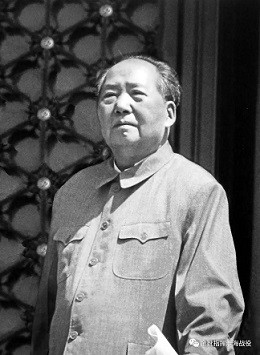 一百年前毛泽东「造反有理」，一百年后年轻人「躺平无罪」