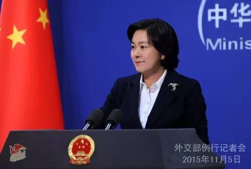 美国防长登上南海航母边立威边说“好话”--边做婊子，边立牌坊！