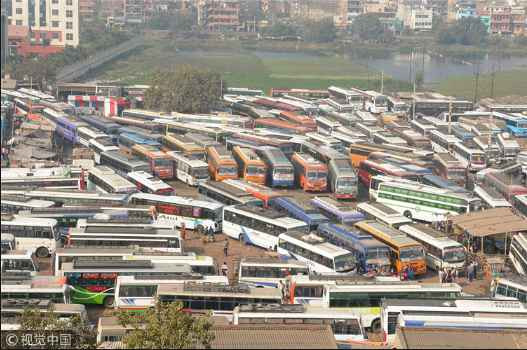 印度全国工人大罢工：反对国企私有化