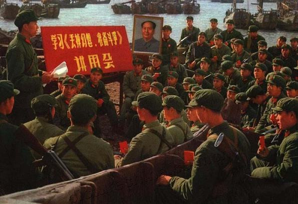 新军：毛主席70年前对美国的评价，太神了！