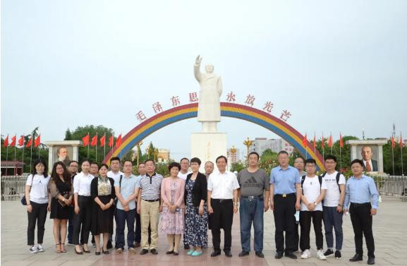 十多家省级以上媒体聚焦南街村