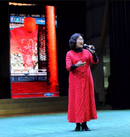 南街村隆重举行纪念毛主席诞辰125周年活动