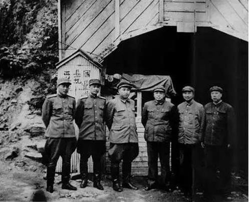 决不能让抗美援朝烈士的鲜血白流!