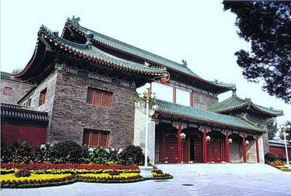 庆五一，新中国工程掠影