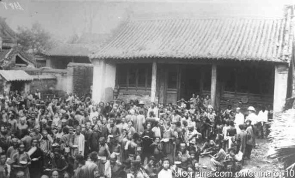 超级工程一览：民国范儿——姜文这番话，为何让公知张鸣勃然大怒？