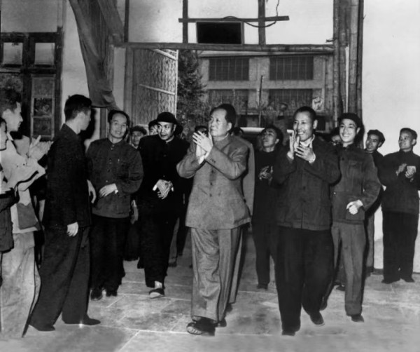 侯立虹：震撼乾坤的伟人“五一”