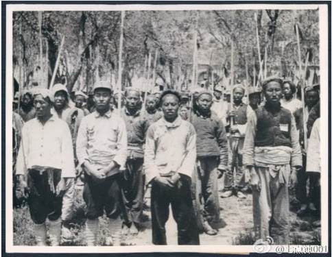 看看八爷是用什么装备打鬼子的