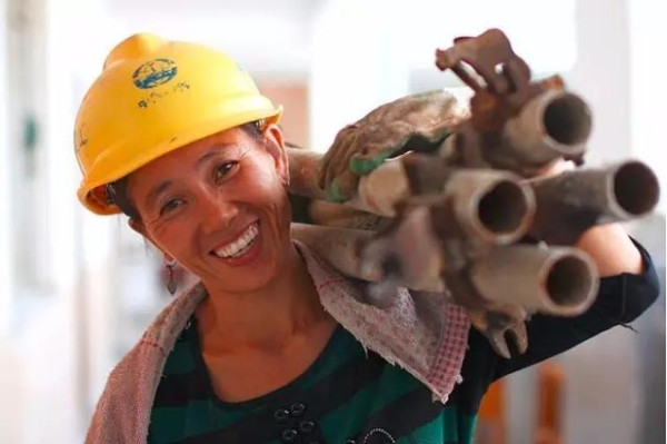 两个阶级，两位母亲，两种体验