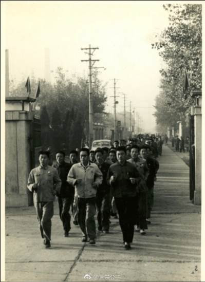 发展体育运动增强人民体质 看我国五十年前的体育运动会老照片