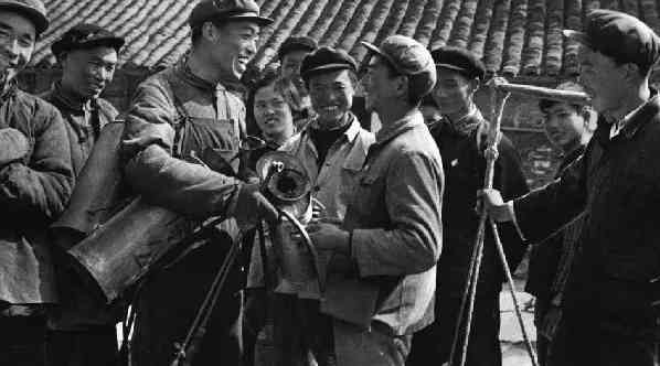 激情岁月！共和国留下父辈们创业的足印（14）