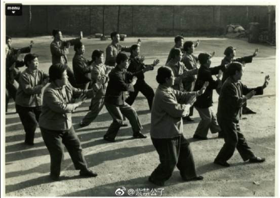 发展体育运动增强人民体质 看我国五十年前的体育运动会老照片