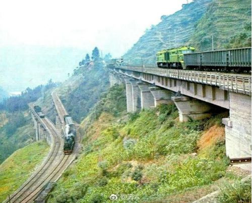 当外国人得知中国要修建这条铁路时，嘲笑中国人是疯了