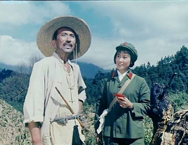 今日观影：1975年八一厂出品的彩色故事片《雷雨之前》