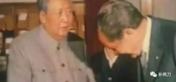 庆祝国庆节，怀念毛主席