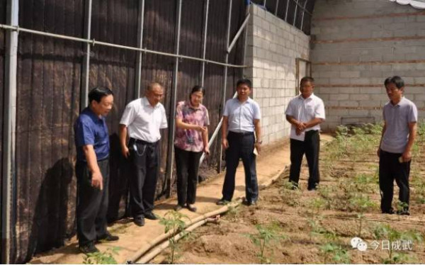 成武县举行学习塘约道路推进基层组织建设助推脱贫攻坚报告会