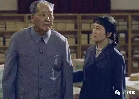 抬头望见北斗星，心中想念毛主席 | 除夕安康，新年快乐