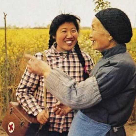 那个年代的宣传画集锦——赤脚医生