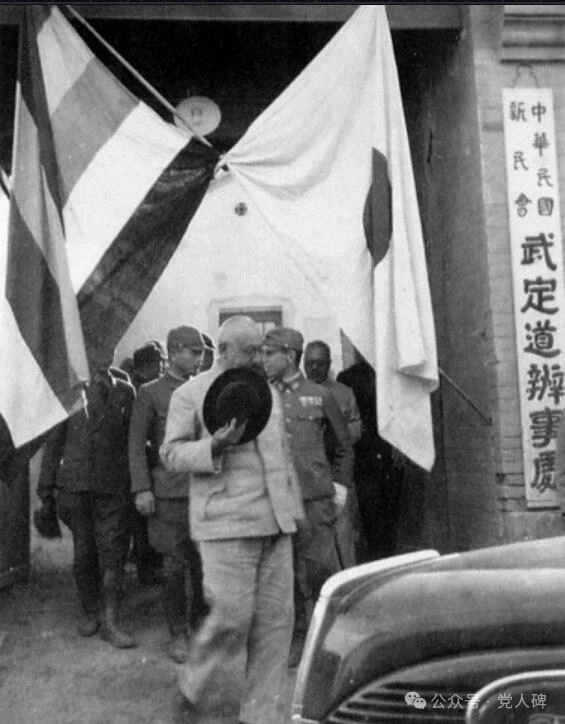 不能投降，因为老百姓都看着我们