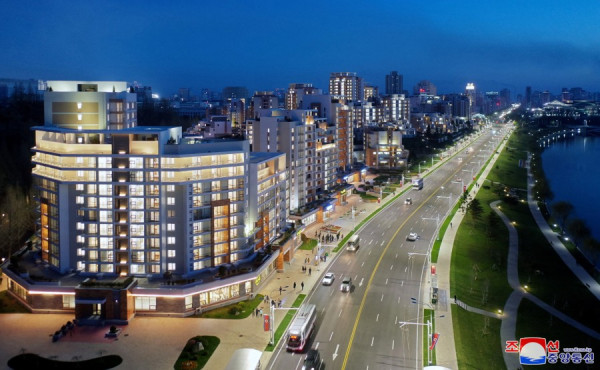 朝鲜首都平壤的夜景日新月异