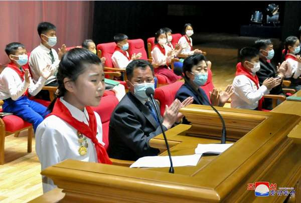 全国少年团员有意义地庆祝朝鲜少年团成立７７周年