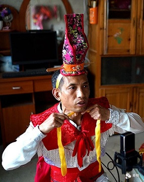 无法躺平的打工人