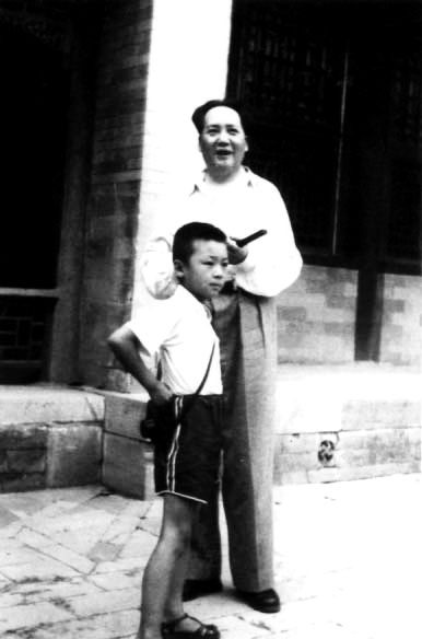 朱旦华谈毛泽东教育培养毛远新历史真相