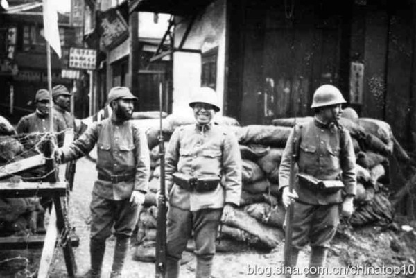 超级工程一览：民国范儿——姜文这番话，为何让公知张鸣勃然大怒？