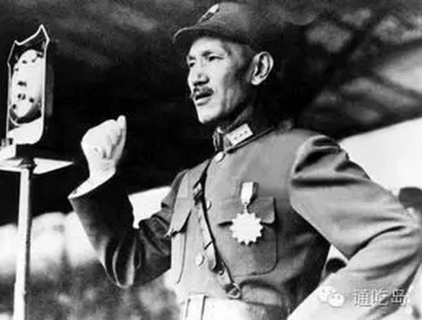 常凯申为什么会败给毛泽东？