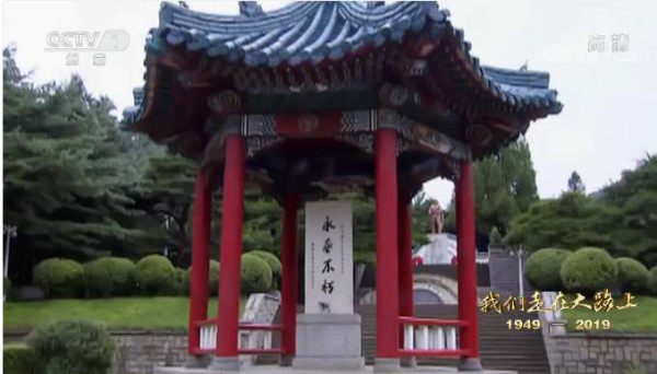 一位父亲珍藏了26年的一个箱子